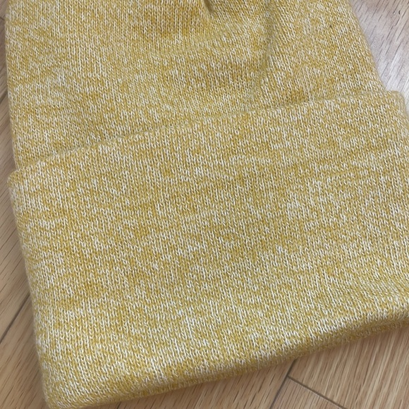 ❤️NEW❤️ HEATHER YELLOW Carhartt watch Beanie New with Tags - Picture 4 of 6